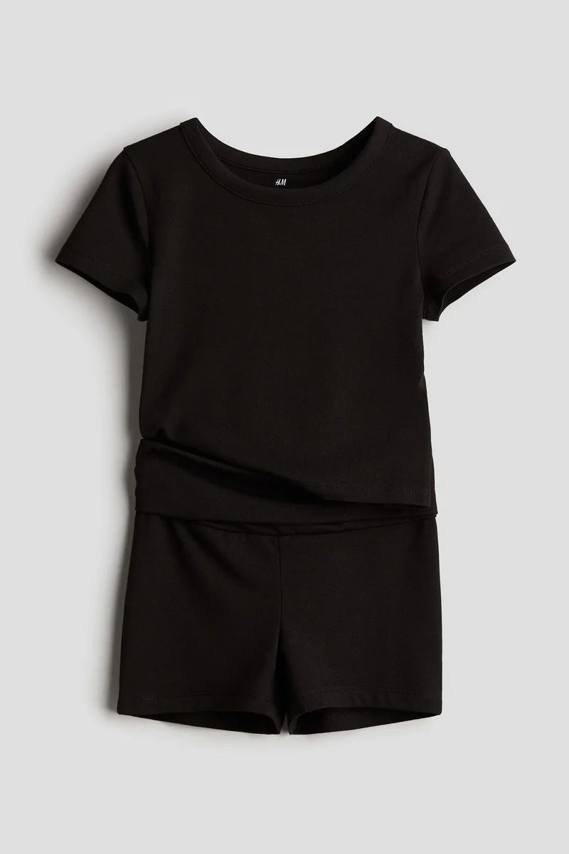 اتش اند ام 2-Piece Top And Shorts Set