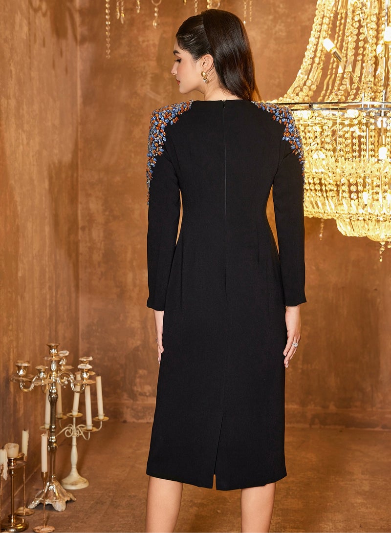 Madam Uniq Embellished Shoulder Sheath Dress Long-sleeved dress decorated with beads and elegant jewelry - Image 2