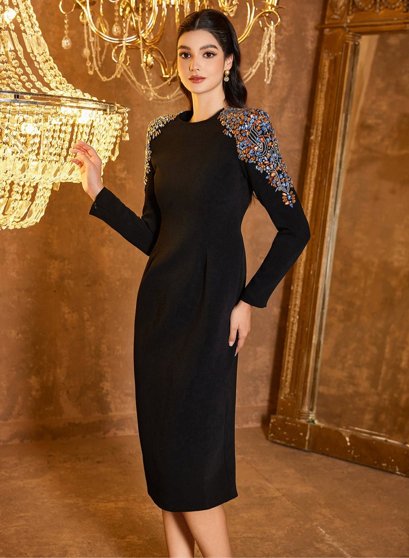 Madam Uniq Embellished Shoulder Sheath Dress Long-sleeved dress decorated with beads and elegant jewelry - Image 3