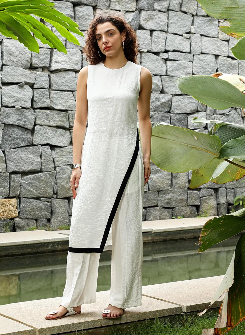  قصة Women's Daisy White Contrast Tilt Kurta Set