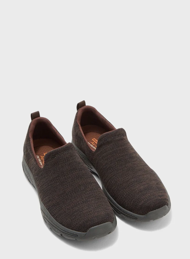 SKECHERS Creston