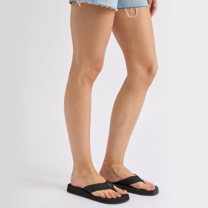 REEF Sandy Womens Beach Flip Flop, Soft Woven Strap Made From 100% Recycled PET, Black Neon, 8 - Image 2