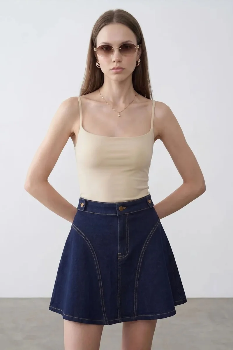 DILVIN Slim Fit Square Neck Sleeveless Blouse