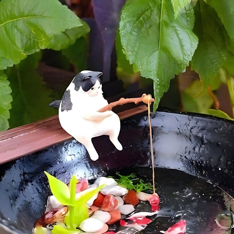 VAYINATO ® 1 Pcs Small Fishing Cat Statue Fishtank Decoration Aquarium Personalized Ornament Cat Fishing Vivid Shape Resin Figures Cute Fishing Cat Decor - Random Colors & Shape by Petzlifewolrd - Image 1
