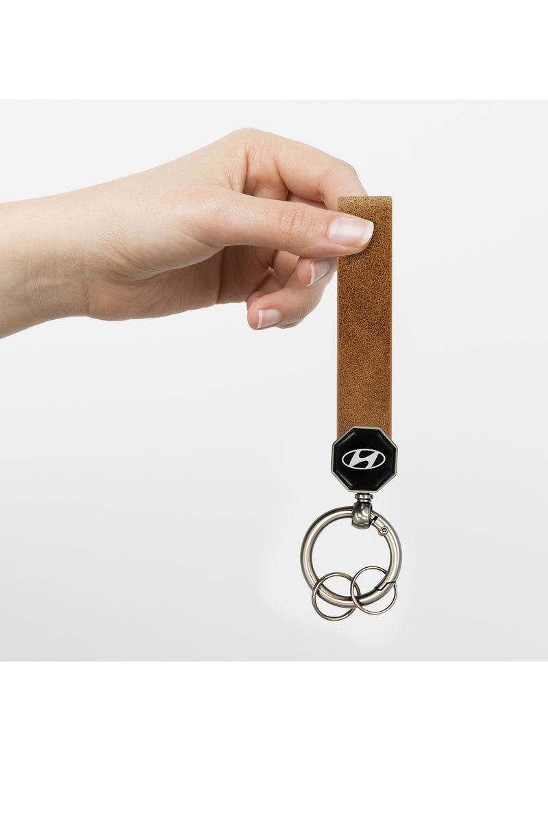 HYUNDAI Hyundai Leather Keychain 12.5cm x 1.5cm with 360° Rotating Metal Ring, Double Screw Fixing, Durable Brown Leather Strap, Portable Spring Ring, Key Holder for Car, House Keys, and Accessories, Stylish Key Organizer with Hyundai Logo  - Image 4