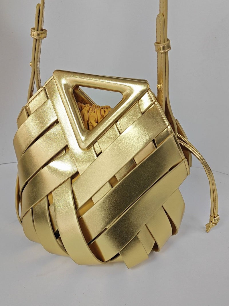 Vegetable Basket Women'S Bag Niche Design Elegant High-End Fashion Inverted Triangle Satchel Woven Bag - Image 2