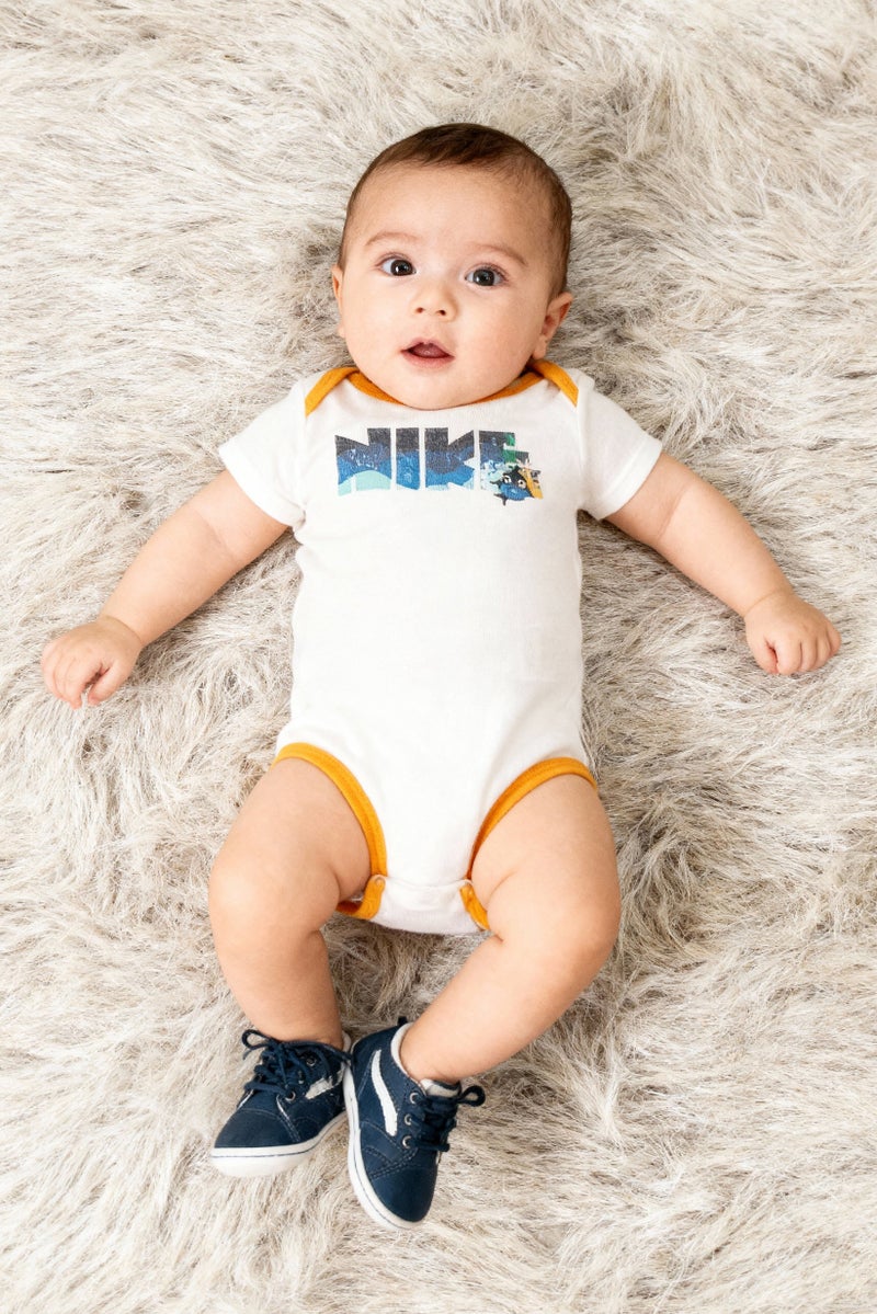 Nike Toddlers Boy 3 Pieces Brand Logo Bodysuit, Hat And Bib Set, Multicolor - Image 1