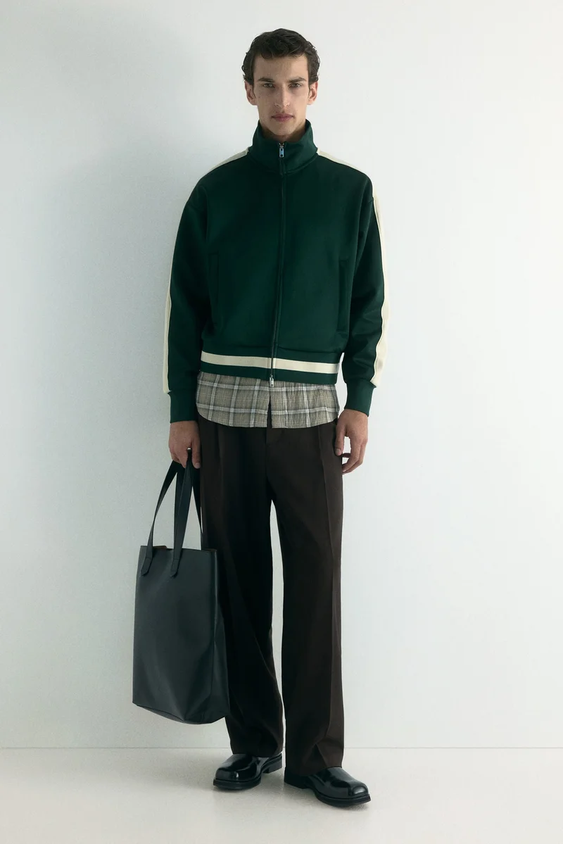 اتش اند ام جاكيت رياضي واسع بخطوط جانبية