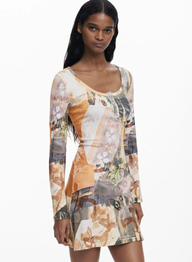 ديسيجوال فستان فضاء مقطوع