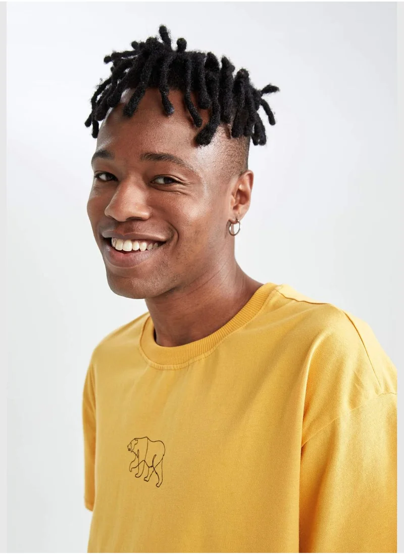 ديفاكتو Boxy Fit Short Sleeve Minimal Print T-Shirt