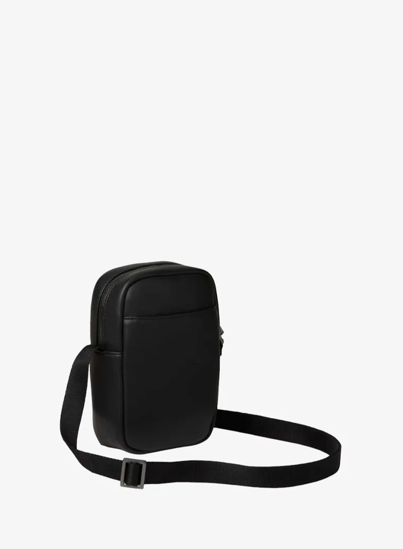 كالفن كلاين ريبورتر نحيف جريء