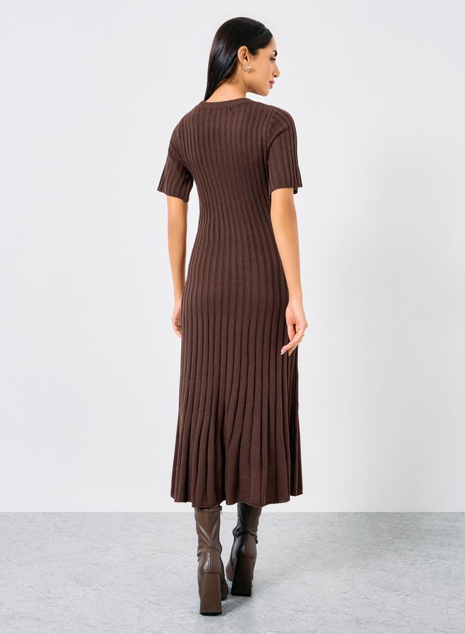 Styli Brown Pleated Sweater Midi Dress - Image 4