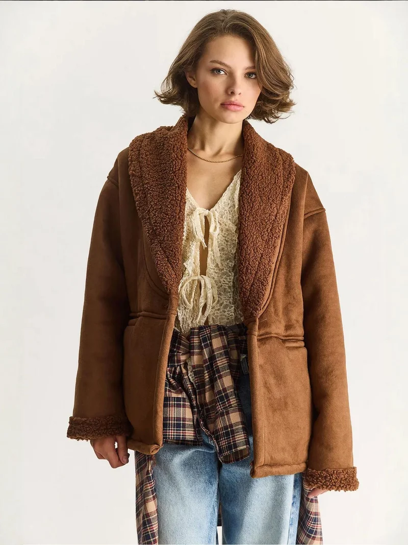 Bianco Lucci LUCCI Faux Fur Detailed Buttoned Coat