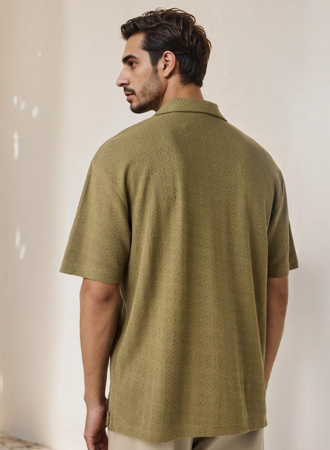 ايكونيك قميص كلاسيكي بقصة عادية وياقة قميص - Image 3