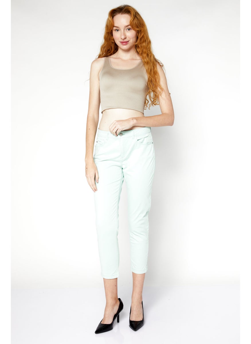 Women Skinny Fit Solid Chino Pants, Light Green - pzsku/Z465C4DFE130E34D9FFEEZ/45/_/1724350966/1cffe71d-9bfe-4230-bf37-8da1daa549cf