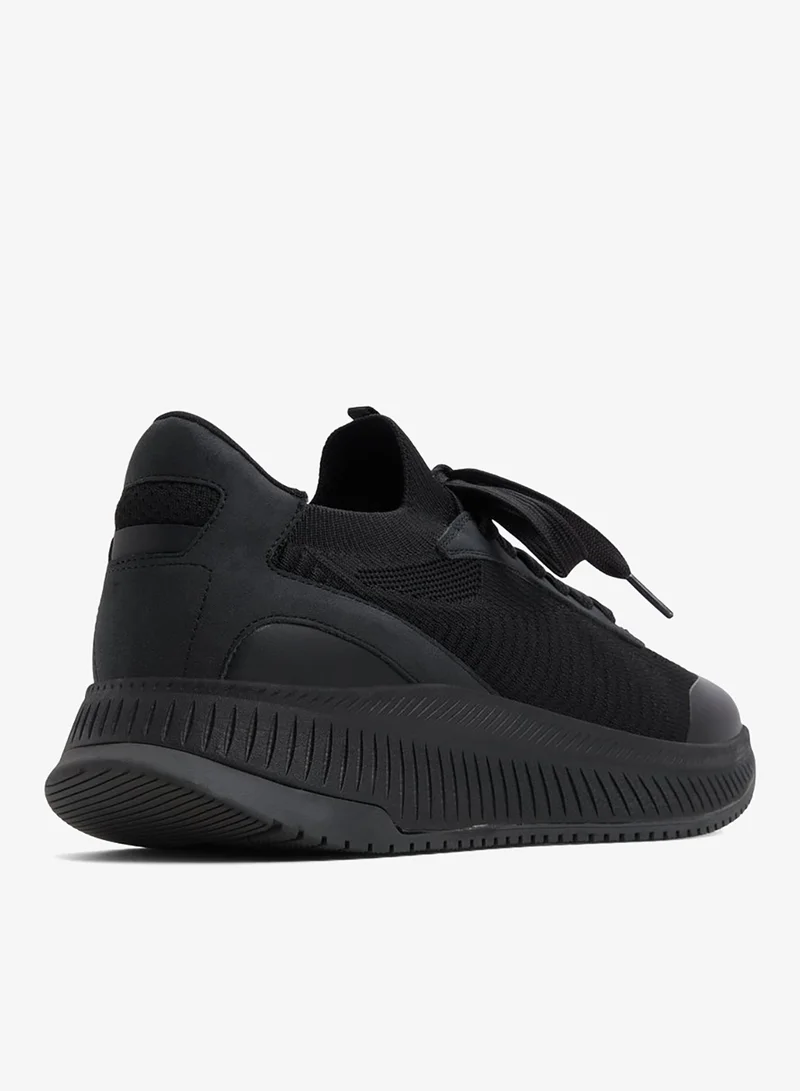 كول ات سبرنج MACAN Lace-Up Sneakers