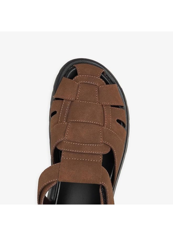 نديور صنادل الصياد الكلاسيكية للرجال من NDURE | جلد صناعي متين | نعل داخلي من رغوة كلاود | نعل خارجي مقاوم للانزلاق من البولي يوريثان | مقدمة أصابع مستديرة وراحة يومية خفيفة الوزن - Image 3