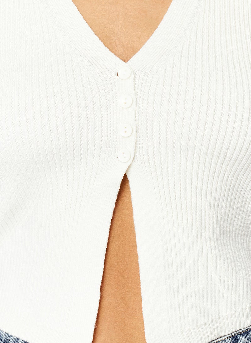 trendyol Ecru Premium Thread / Special Thread Crop Knitwear Vest Twoss24Bz00258 - Image 4