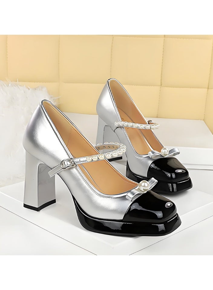 بيج تري أحذية ماري جين الكعب العالي المغلق مربع إصبع القدم مع أحزمة الخرز الفضة / الأسود - Image 2