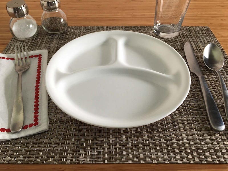 Corelle Winter Frost White 8.5""/21 6 cm Divided Luncheon Plate  Pack of 6 - Image 2