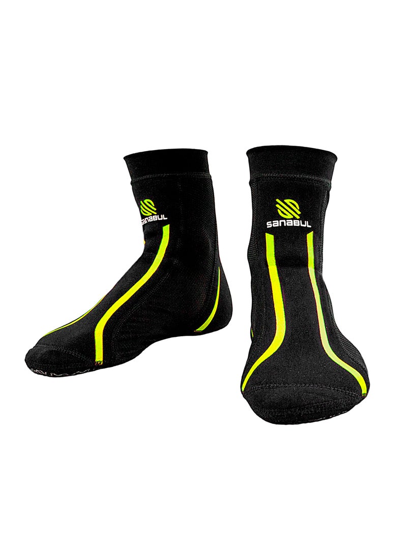 Sanabul  New Item Foot Grip Socks For Men & Women | Mma, Kickboxing, Wrestling, Pilates, Yoga Anti Slip Socks, Non Slip Socks (Xsmall, Green)  - Image 1