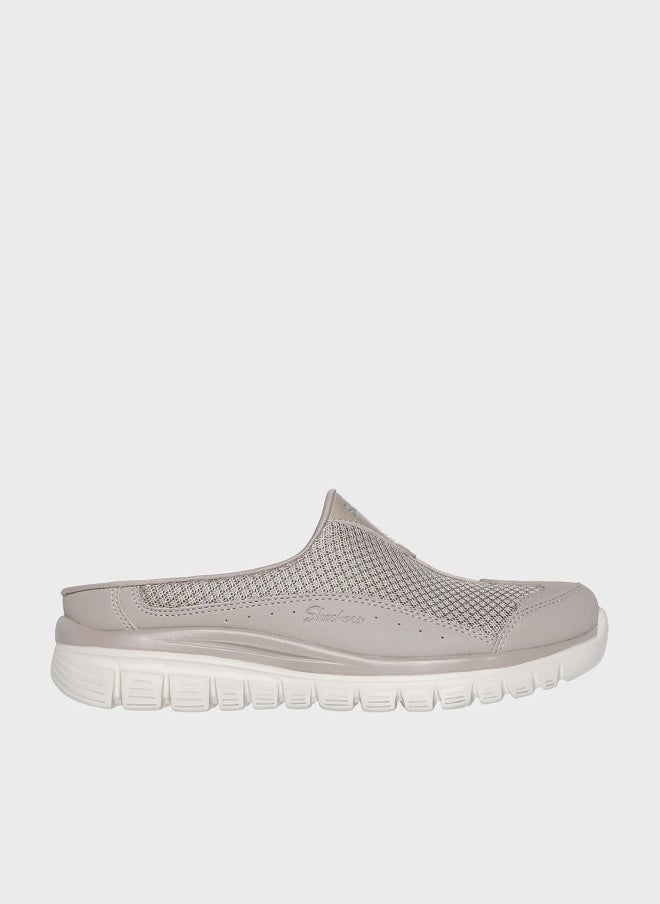 SKECHERS رشيق - Image 1