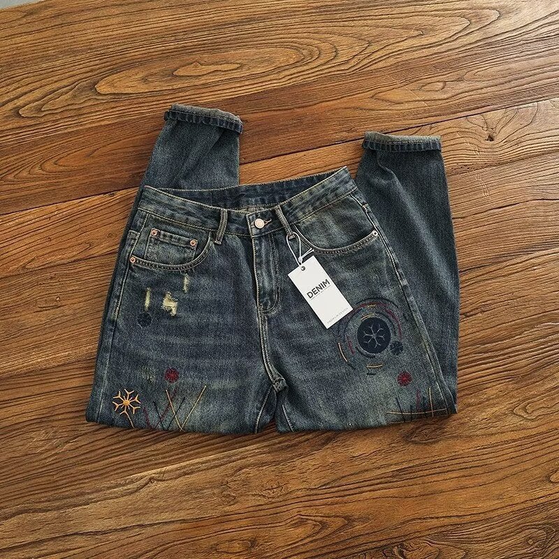 Unisex Classic Denim Jeans Loose Fit Daily Outdoor Wear - Image 4