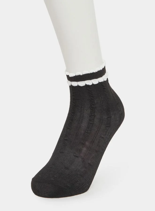 Styli Styli Set of 4 - Solid Crew Socks