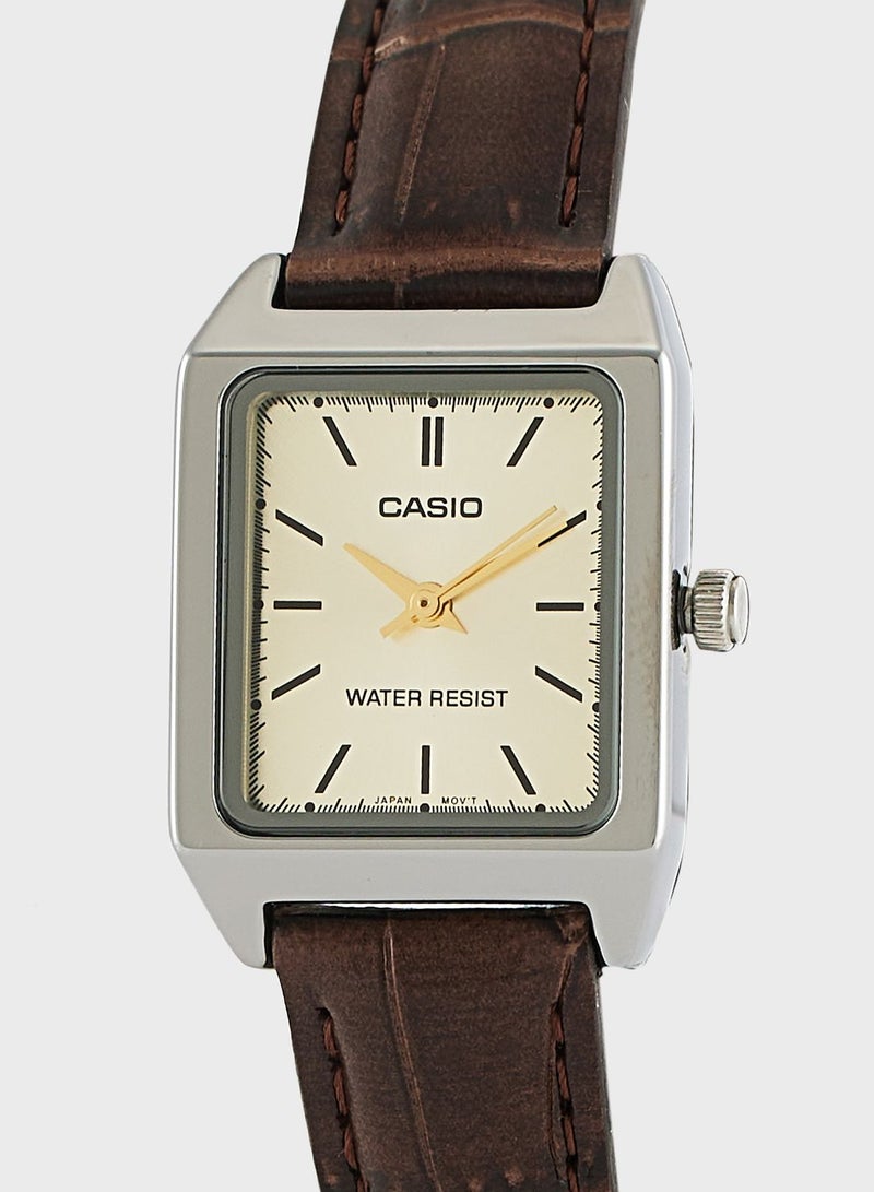 كاسيو ساعة يد بعقارب وسوار من البولي يوريثان - Image 2