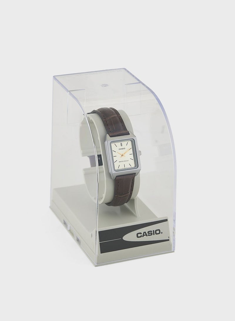 كاسيو ساعة يد بعقارب وسوار من البولي يوريثان - Image 5