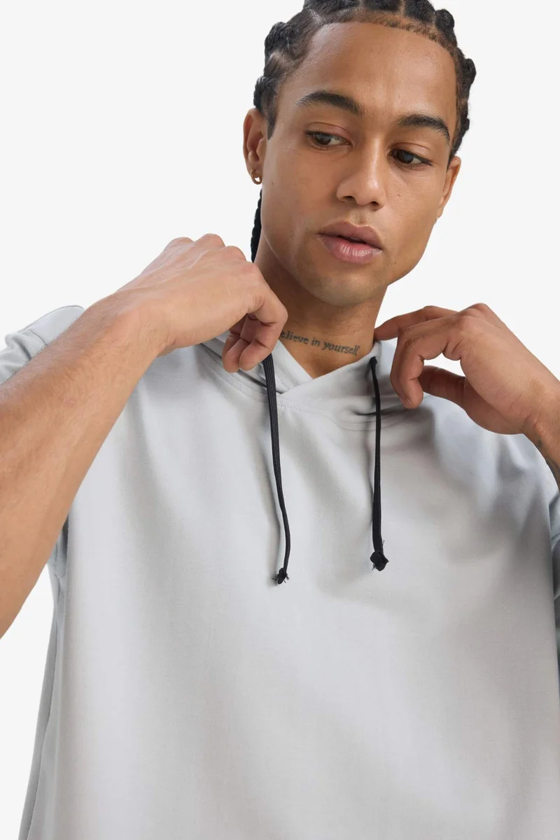 ديفاكتو DeFactoFit Standard Fit Hooded Printed Sports T-Shirt