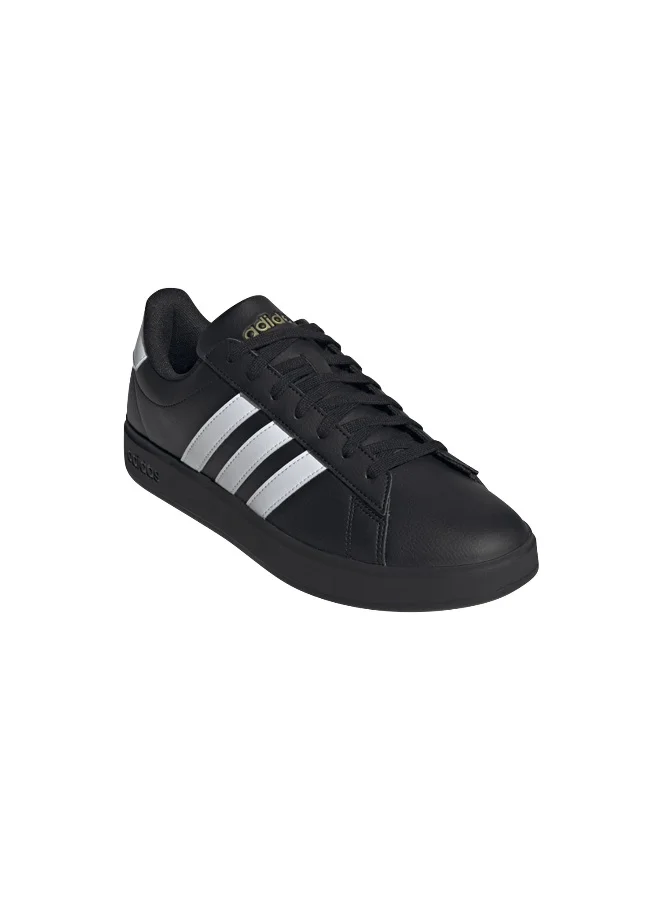 adidas حذاء رياضي رجالي أسود جراند كورت .