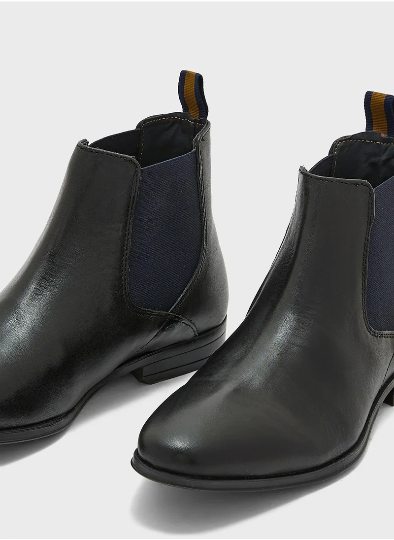 بورتون Boots namshi namshi