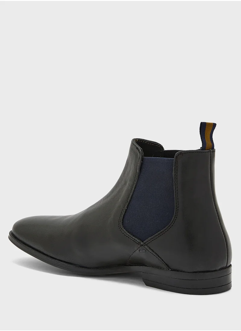 بورتون Boots namshi namshi
