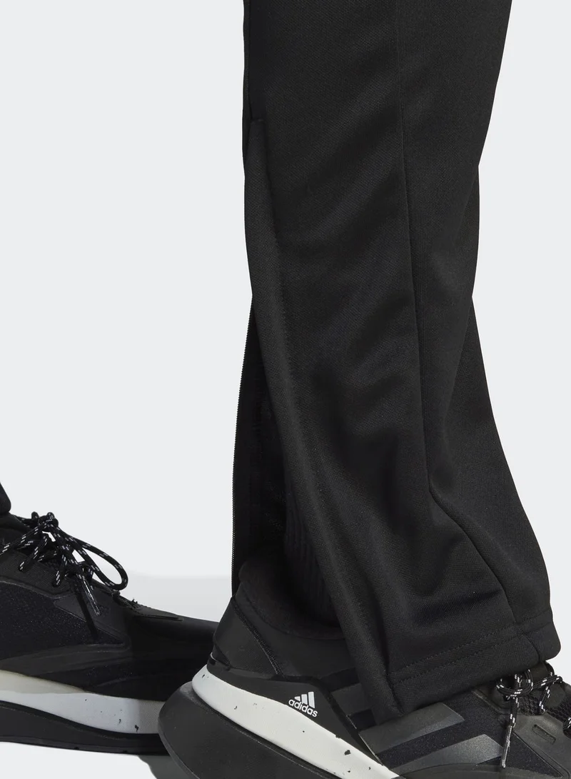 adidas بنطال كارغو بخطوط الماركة