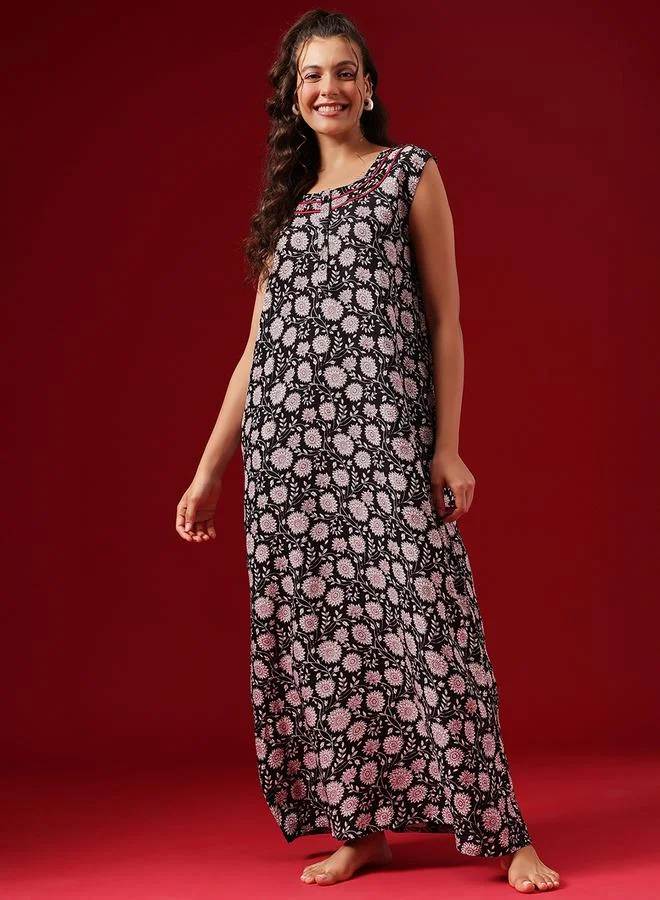 كلوفيا قميص نوم رايون بلا أكمام وطبعة زهور