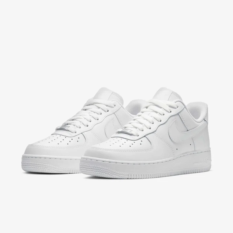 Nike Women's Air Force 1 '07 Shoes