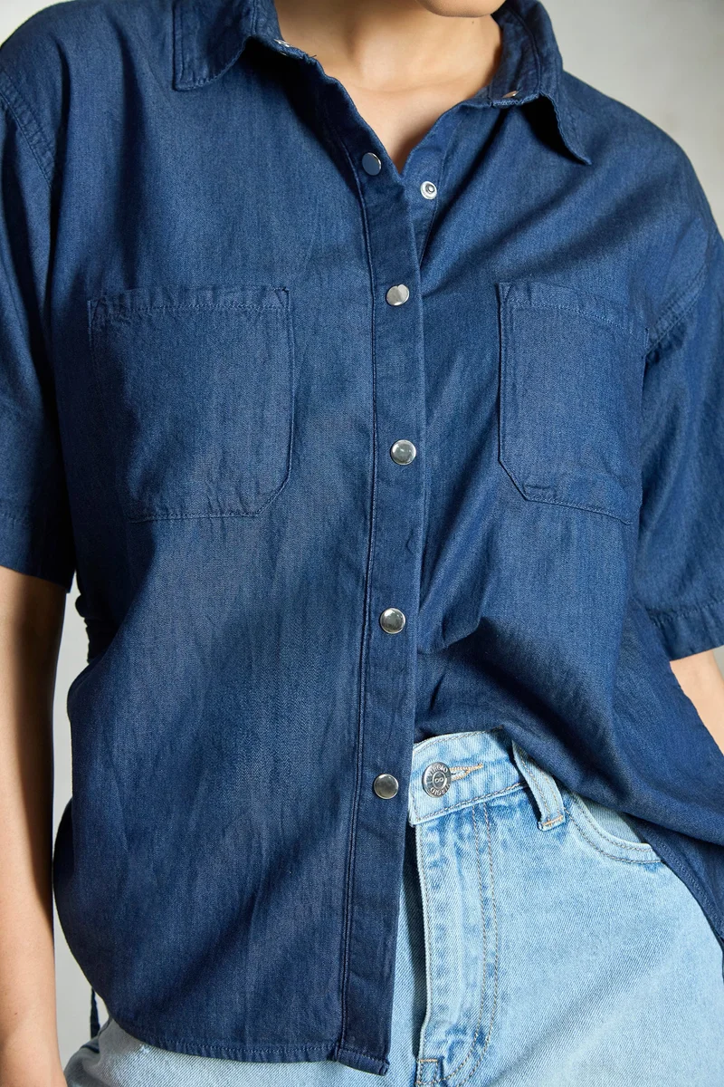 Virgio Virgio Women Cotton Collar Neck Regular Length Denim Short Sleeve Shirt