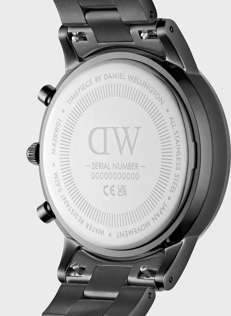 DANIEL WELLINGTON Iconic Steel Strap Analog Watch