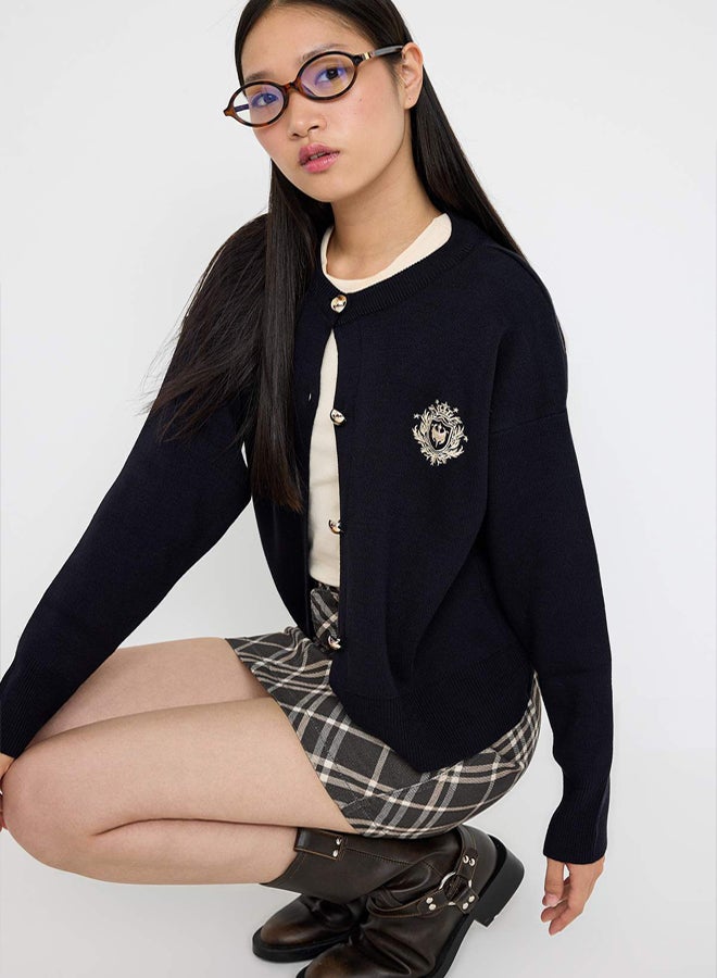 trendyol Teen Navy Blue College Themed Embroidery Embroidered Knitwear Cardigan - Image 2