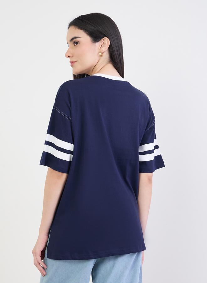 ستايلي تيشيرت واسع بطبعة جرافيك وأكمام قصيرة - Image 5