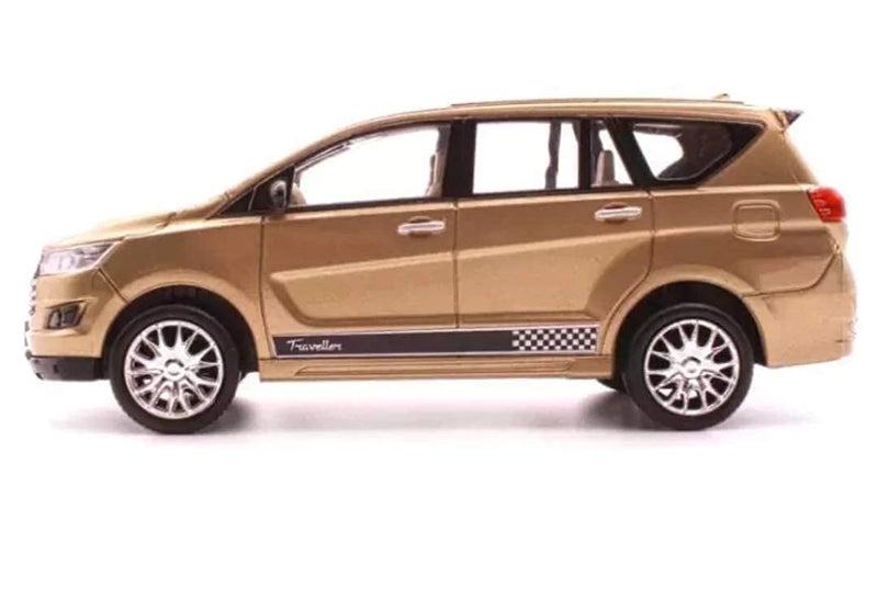 CENTY Toys Cristiano 2.0 Traveller Golden Colour Pull Back Action Car - Image 4