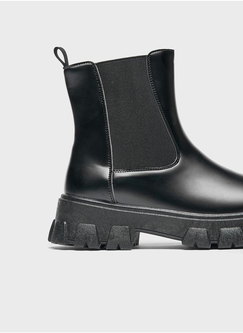 shoexpress - Essential Ankle Boots - Image 1