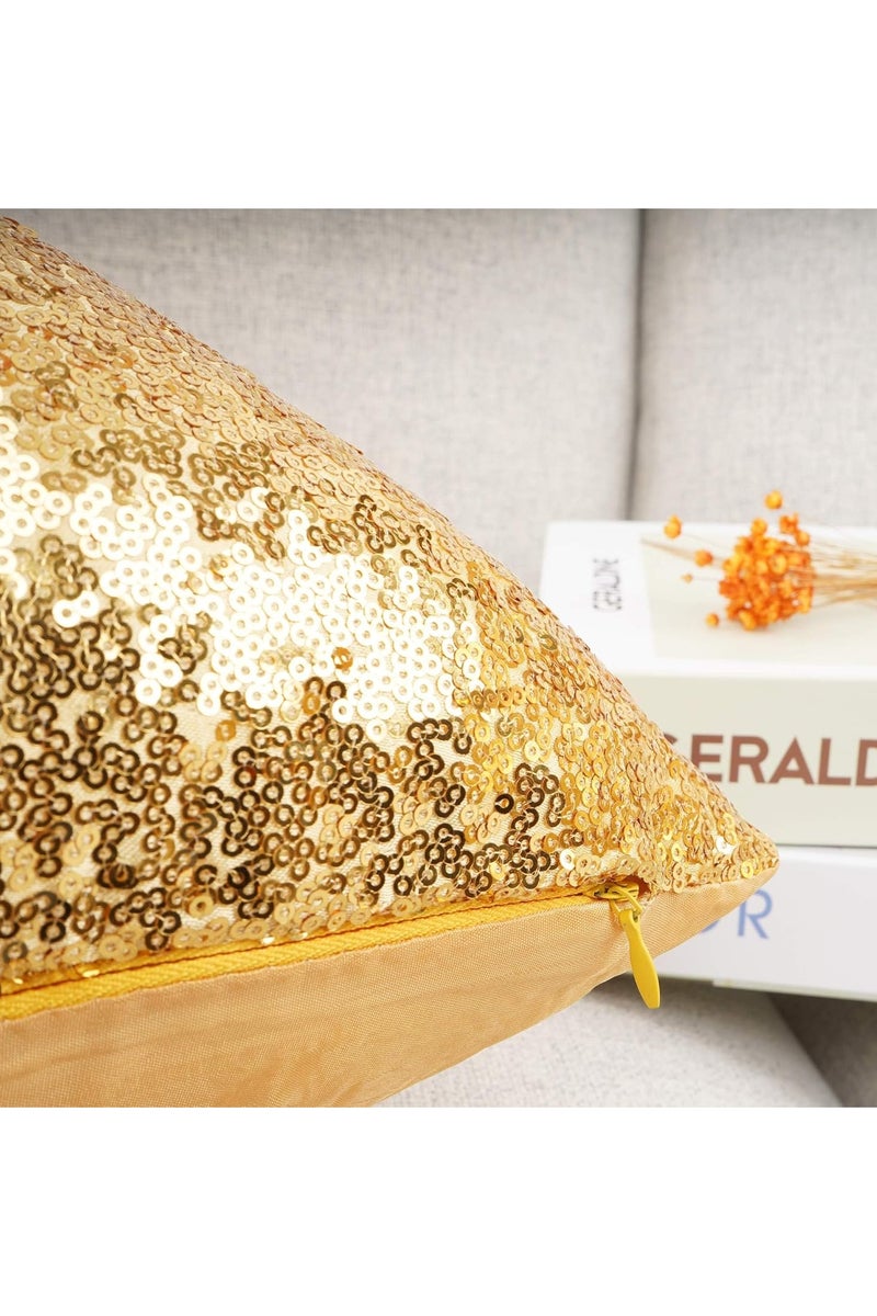 عام "طقم من كفرتي وسائد فاخرة جديدتين مقاس 18×18 بوصة - بتصميم فاخر مع لمسات من بريق الذهب والترتر، من الساتان المريح، غطاء وسادة زفاف أنيق." - Image 3