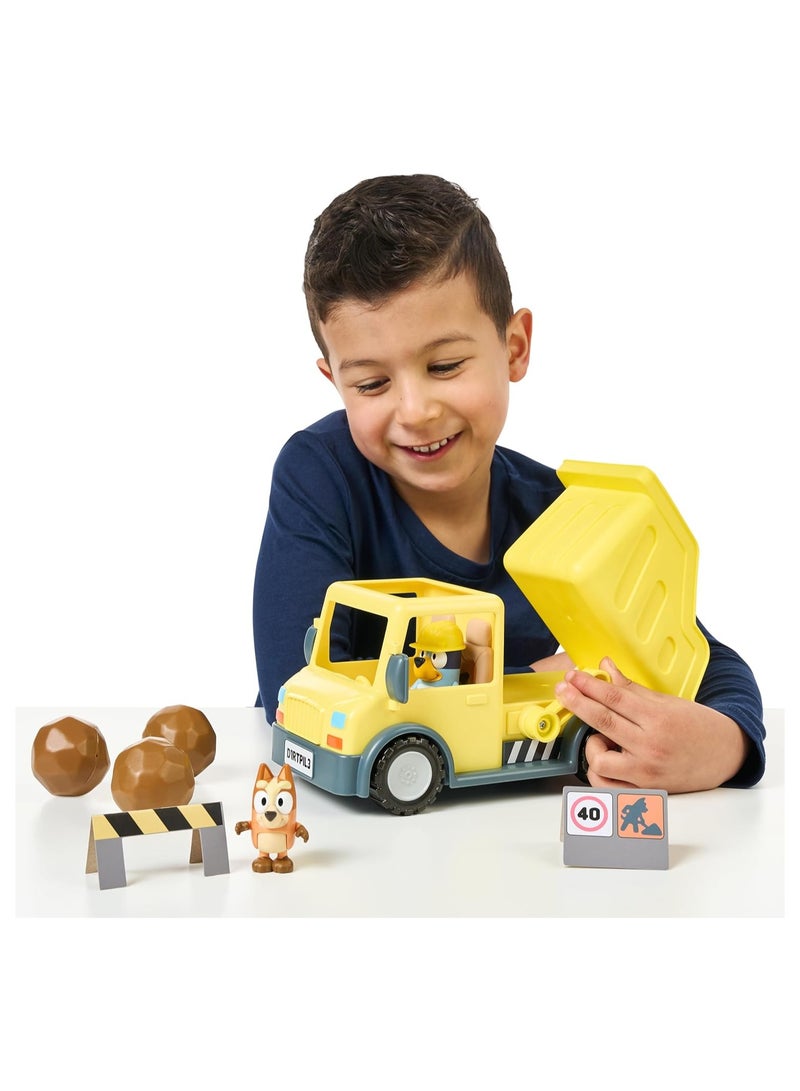 بلوي مجموعة الشاحنات القلابة الضخمة من Bluey | عجلات دوارة واقعية | خوذة Bluey & Muddy Bingo | متين وآمن | عمل الإمالة والتفريغ | متعة البناء - Image 4