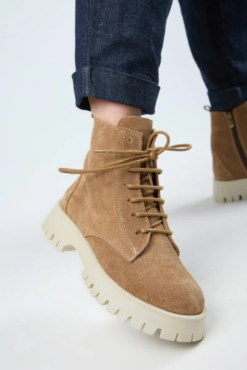 مانجيرو أحذية مانيجيرو (فيان) النسائية المصنوعة من الجلد الطبيعي برباط وسحاب داخلي