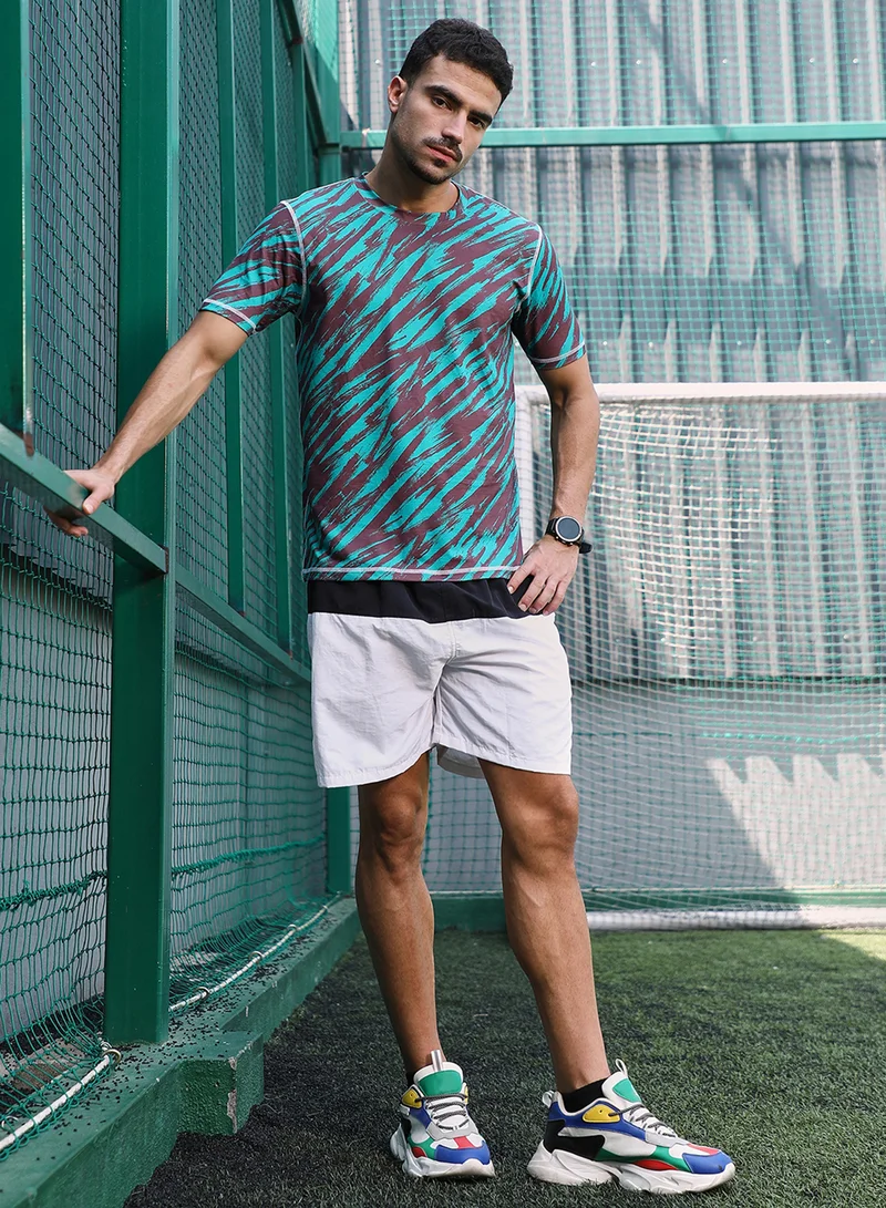 Campus Sutra Men's Aqua Blue & Charcoal Black Contrast-Stroke Activewear T-Shirt For Casual Wear | Crew Neck | Short Sleeves | Jersey T-Shirt Crafted With Comfort Fit For Everyday Wear
