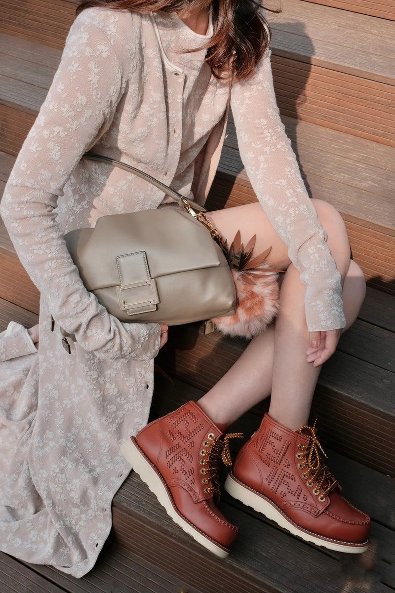 Niche Soft Leather Flap Pleated Cloud Drawstring Bag Commuter Leisure Minimalist All-Match New One-Shoulder Portable Underarm Bag - Image 1