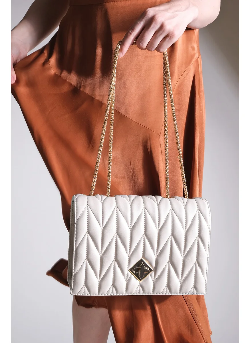 مارجين Women's Gold Color Chain Shoulder Bag Delbin