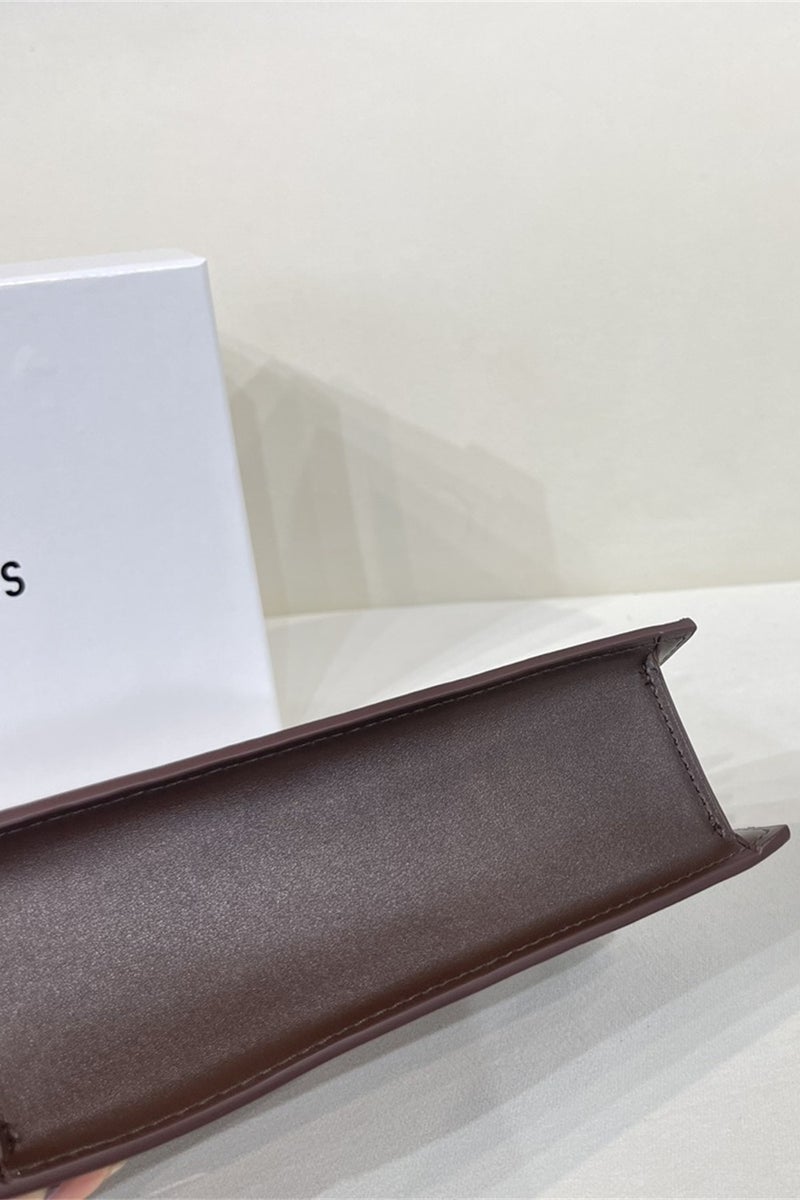 JACQUEMUS Le Chiquito Long Handbag Tote Bag Leather Flap Long With Crossbody Strap - Image 4